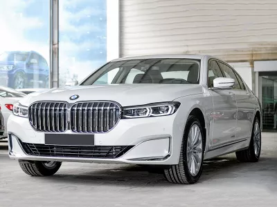 123oto THAY KÍNH XE Ô TÔ BMW 740Li tận nơi
